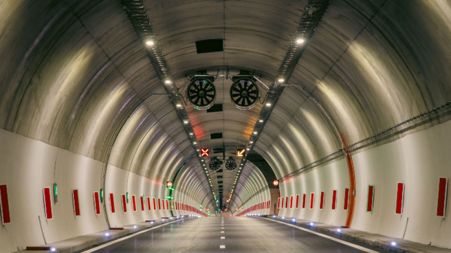 tunel zheleznica