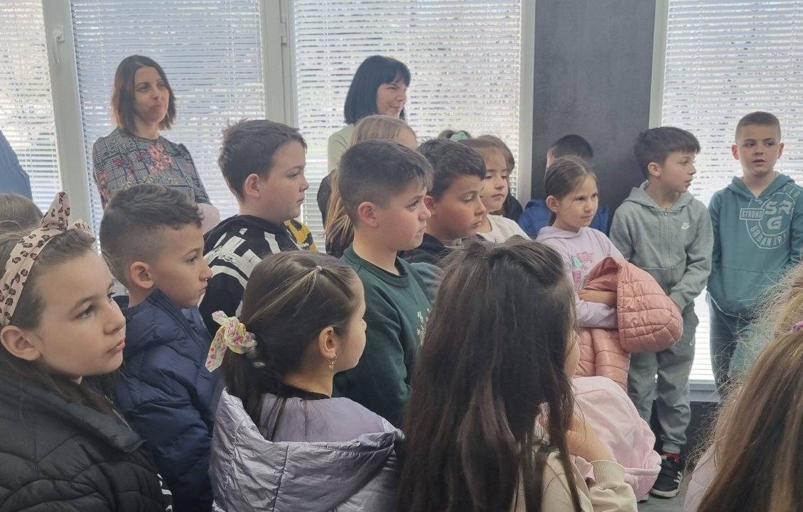 uchenici-mihail-karolidi-1.jpg