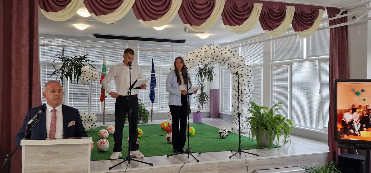 abiturienti - vipusk 2025 gimnazya....