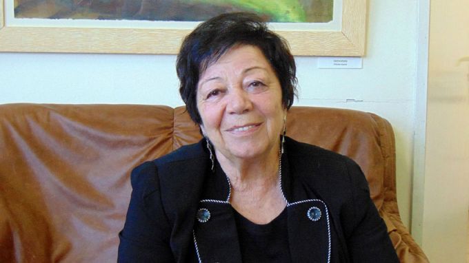 bozhana-apostolova.jpg